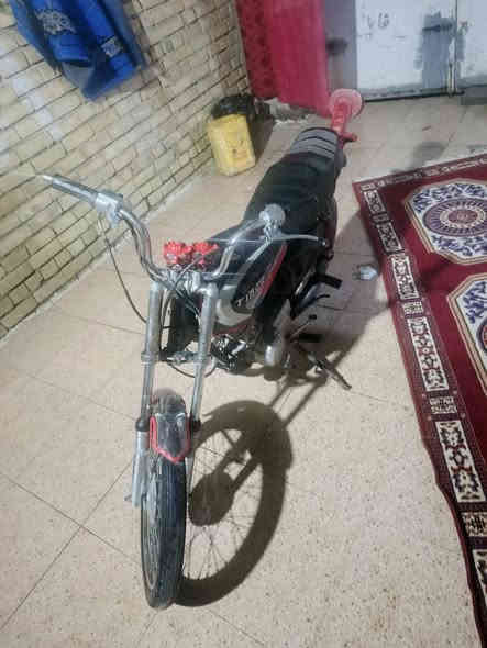 السلام عليكم دراجه تجميع نامه محرك تايكر دراجه خير من الله سعر ٣٥٠وبيهه مجال *********** هاذه رقمي لي حب يتصل
