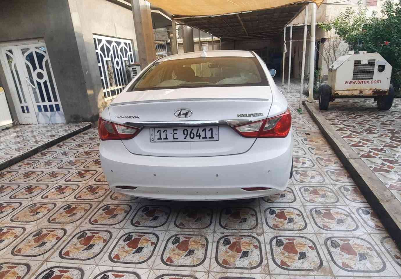 للبيع سوناتا 14  رقم بغداد انكليزي باسمي تحويل مباشر هزة جديدة لوحات جديدة سنوية جديدة 

خليجي الشركة العامة مكينة 2400 دوش  المكينة لا تبخير ولا تنقيص ولا صوت 

تايرات مكينة كير تبريد تدفئة خير من الله 

مواصفات معروفة شفتات ستيرن حساسات كشن كهرباء تحكم ستيرن 

مري شفط 

تربيد قطعتين 

خمسه ويل كب كروم 

بيها ربع جاملغ صبغ حافه بنيد 

شبر بين باب سايق وخلف بيها بارد بسيط 

باقي كفاله 

السعر 135 وبيها مجال 

مكان سيارة بابل 

***********
