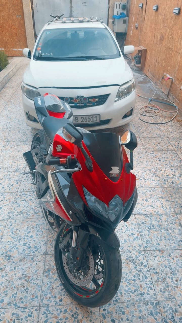 السلام عليكم شباب جكسر 750 مودات كامله الدراجه ومكينه مجفته اول مره تنفتح بس يرادله شغل وضفيره وهاي سوالف ليتعب عليه تكمل....
اني اريد ابيعه ع هاي الحطه 15 ورقه وبيه مجال وعقله مبرمج كامل مكاني بغداد العامريه تواصل *********** واتساب او عادي
