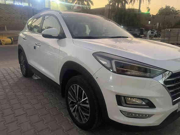 سلام عليكم توسان للبيع مديل ٢٠ شركت الكاصد فول من عده البني روما سياره جديده ماشيه ١١٠ الف عده شخط بلباب العبري ولباقي مكفوله رقم بغداد بسمي مكاني بغدادالسعر ٢١٠  ***********
