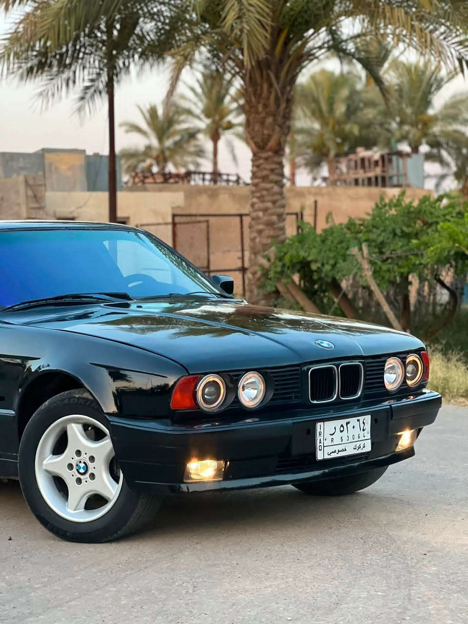 السلام عليكم للبيع بيئم 520 اصل  موديل 92 رقم كركوك مشروع وطني شرط التحويل وكالة عامه بسمي كير عادي محرك مسكر شرط لا تنقيص ولا تبخير  صبغ جمالية صدر امامي جلفي جديد تخم تاير جديد كهربائيات كلها شغاله منظومة تبريد كاملة السعر 38 وبيها مجال يرهم مراوس حسب القناعة مكان السياره صلاح الدين تكريت للاستفسار ***********
