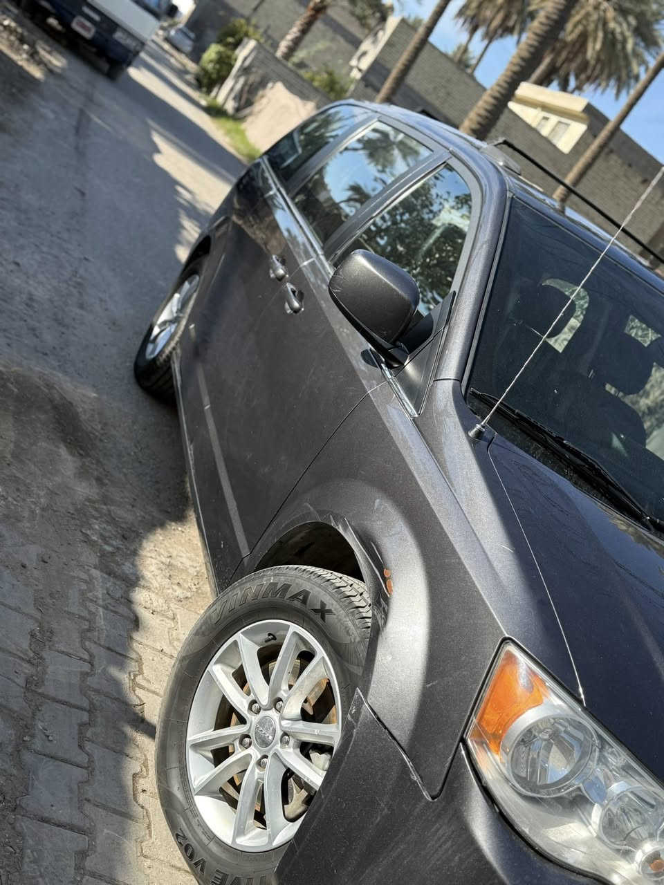 السلام عليكم ورحمة الله وبركاته 

- دوج كرفان Dodge Caravan
سيارة للبيع 
دوج كرفان 2020 لون رصاصي 
وارد أمريكي الضرر خلفي مرفق صور الحادث مع المنشور 
العداد : 73000 mi 
الموصفات نص فول 
حجم 6 سلندر 3600
7 راكب
كرسي السائق كهرباء
الكشنات جلد 
تبريد 3 قطع 
شاشة بالسقف 
كامرة 
تحكم ستيرن 
كشنات خلفي منفصل
الابواب الخلفية كهرباء
باب الصندوق كهرباء 
تشغيل عن بعد 
الارضية مدوشمة جلد بالكامل 

السيارة نظيفة وجاهزة من كلشي 
بيها طخة خفيفة بالعراق الجاملغ الايمن موضح بالصورة 
بيها منظومة غاز 
تخم تايرات جديد 
المحرك و الكير مكفولات + زيت الكير و الفلتر جديد 
حالة الصدر جيدة 

رقم بغداد انكليزي 
السعر 19.500 وبيها مجال

مكاني بغداد الكريعات 
للاستفسار
***********
