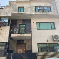 بيت للبيع الغدير محلة 706 مساحة 68 متر واجهة 10 امتار ثلاث طوابق ( هول...