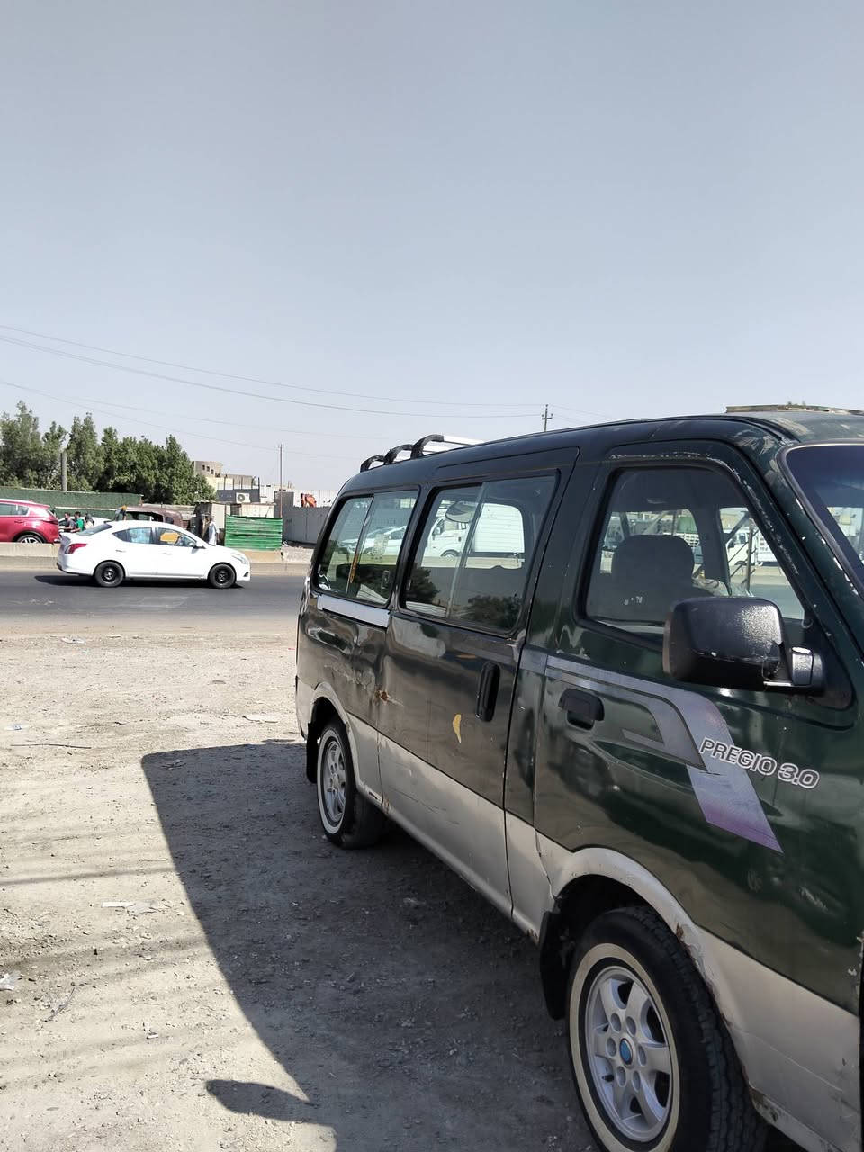 السلام عليكم ضيجو موديل 97 محرك 3000 شاص مقفول مكان ببغداد سعر 55 وبيها مجال رقم بغداد إ***********
