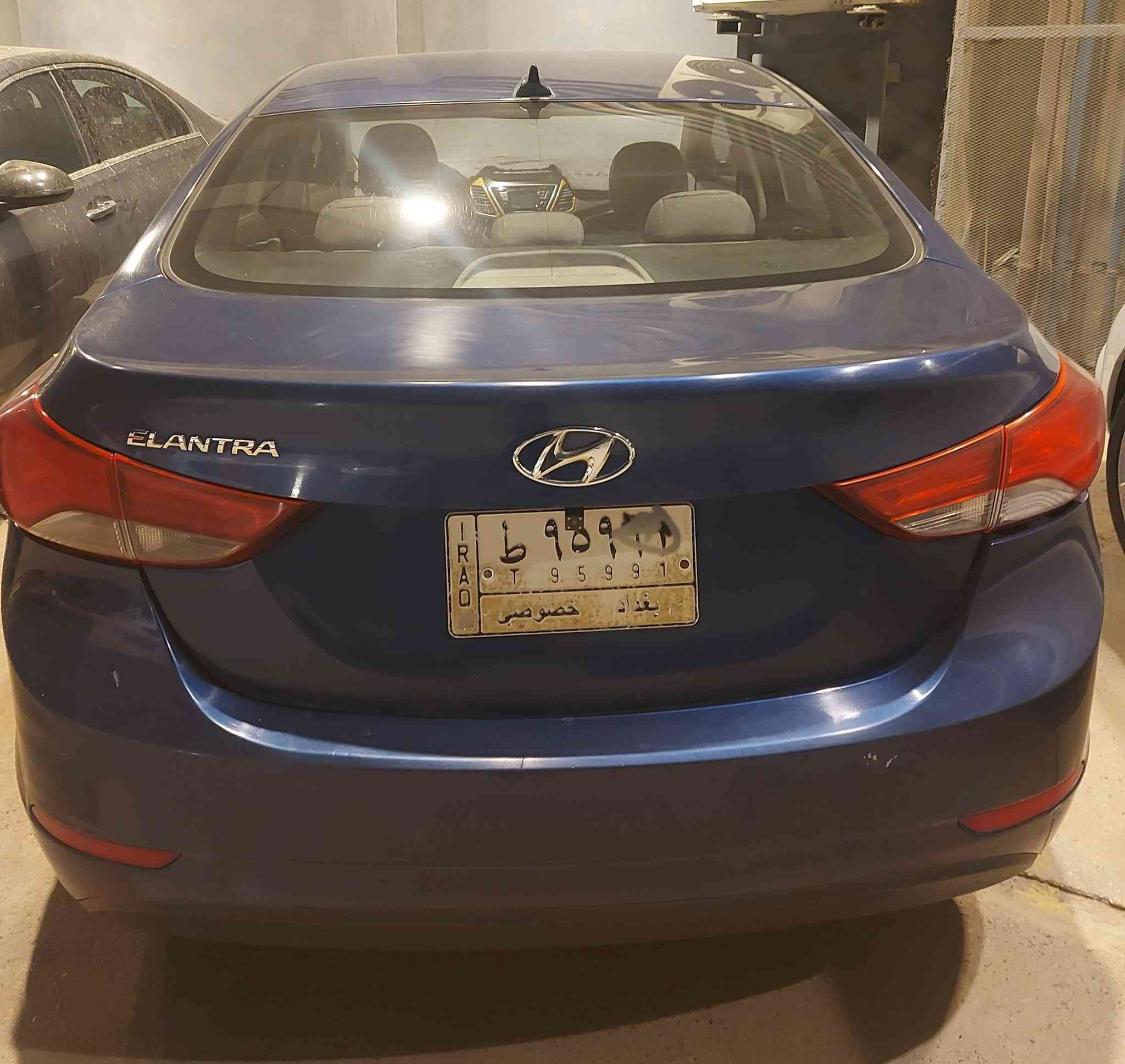 للبيع هونداي النترا موديل ٢٠١٦ وارد امريكي حادثة قليل جدا بدون ايرباك بية كلير بنيد وجاملغ السعر ١٠٣ ورقة العنوان بغداد نفق الشرطة 
هاتف ***********
