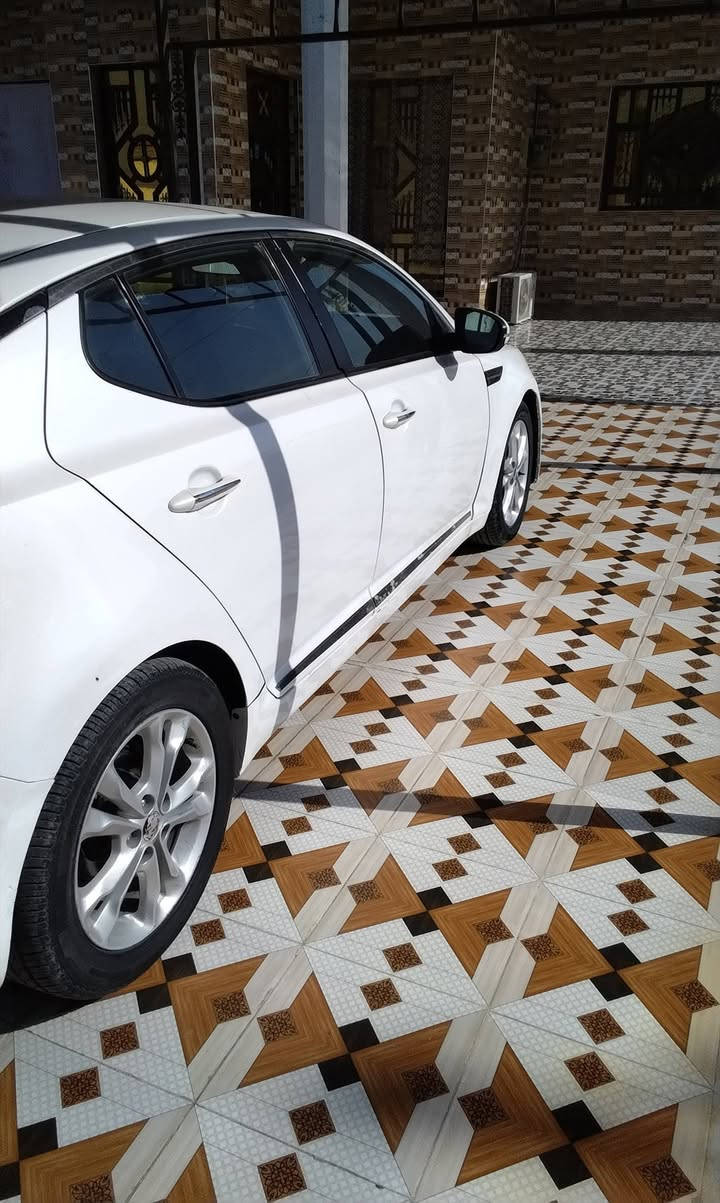 سلام عليكم اوبتما 2012 خليجي نص فول تخم تايرات ماعوزها اي شي فقط دبل صبغ نص بنيد وتبديل باب شركه   محرك 2000 مكان بغداد تقاطع النهروان سياره ب اسمي سعر 122 وبيها مجال وبيك خير وتدلل رقمي ***********
