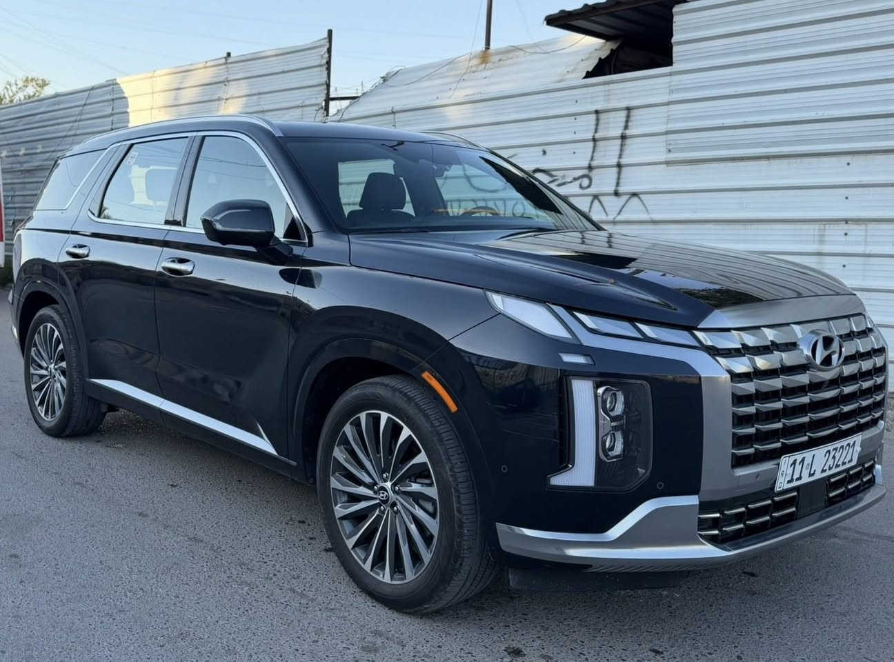 للبيع فقط

‏Hyundai palisad2024 calligraphy
هونداي بلسايد كلگرافي 
مرقمه بغداد شهداء
الموديل : 2024
الون : نيلي
العداد : 13 الف 
الحادث : بارد بالصندوك يرادله تكحيل بس

المواصفات :-

1-شاشة عرض داتشو 
2-المحرك   v6    3.8 
3-بصمة تشغيل + بصمة ابواب دخول ذكي
4-اصطفاف ذاتي(تقديم + ترجيع عن طريق الريمونت)  
5-فتحة سقف +بانوراما+سقف كنتارا
6-سماعات هارمن كاردن عدد 16
 7-رادار امامي  + خلفي 
8-حساسات امامي + خلفي 
9-كامرات عدد 6  360 درجة 
10-كشنات امامي خزن ميموري 
11-كشنات كهربائي تدفئة وتبريد
12-انارة داخليه (محيطيه) + انارة دشبول 
13-بردات جانبية
14-تبريد مركزي امامي + خلفي منفصل التحكم
15-تحكم ستيرن + شفتات
16-تدفئة ستيرن 
17-مرايا هيتر + تعتيم 
18-صندوق كهربائي شفط 
19-وضعيات قيادة  (5)
20-ويل كب حجم  20 
21-اوتو هولد + نقطة عمياء 
22-سايد بريك بصمة + مثبت سرعة
23-شحن وايرلس 
24-إشارات بالمرايا  + إشارات جانبيه
25-اوتو هولد 
26-تحديد مسار
27-شاشة ديجتال كبيرة
28-تشغيل عن بعد .
29-تدليك كشن . مساج 
30-نظام مانع انزلاق 
وبعد بيها هوووواي مواصفات معروف الكلگرافي الVIP فول 1/1
سعرها:310$


**إذا كنت صاحب هذا الإعلان وتريد حذفه لأي سبب، رجاءا أرسل رسالة إلى الدعم الفني**