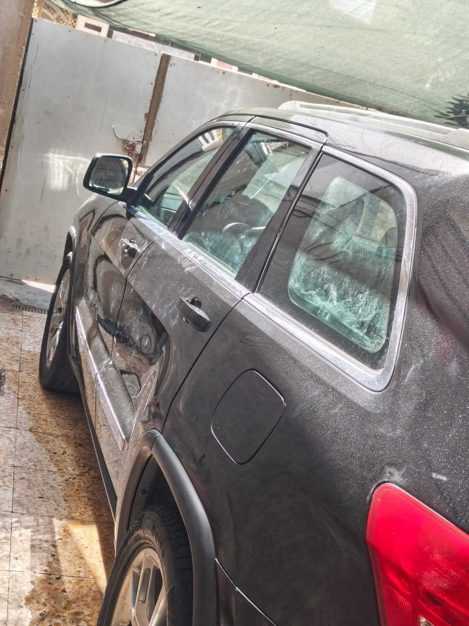 سيارة جيب شيروكي موديل 12 بغداد
رقم انگليزي 

سيارة جاهزة 

السعر 150

 رقم ***********

والسنويه بأسمي تحويل مباشر 

بيها ثلاث قطع 
مكينه 6
غير متواجد عَ الفيس بوك

