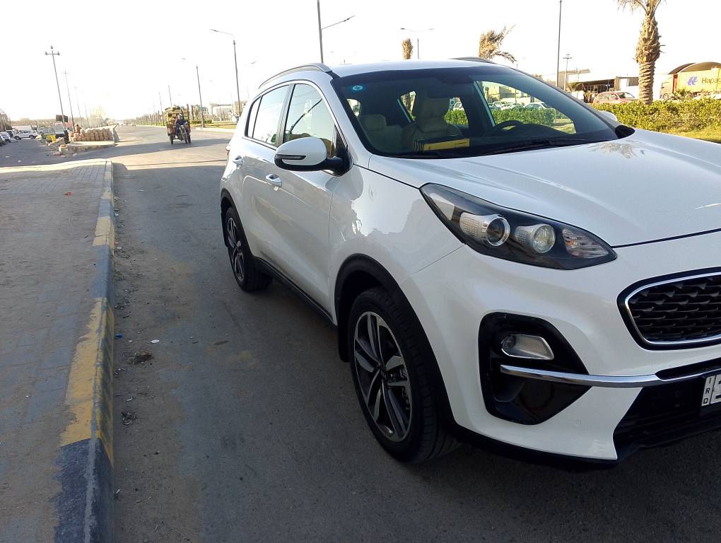 السلام عليكم كيا سبورتج خليجي  رقم بصره الجديد تحويل محرك 2000 دوش السياره بيه صبغ باب السايق وعابر على الباب الثاني قليل صبغ وبيه بارد السياره جاهزه السعر 160 العنوان البصره حمدان *********** البصرة, العراق
