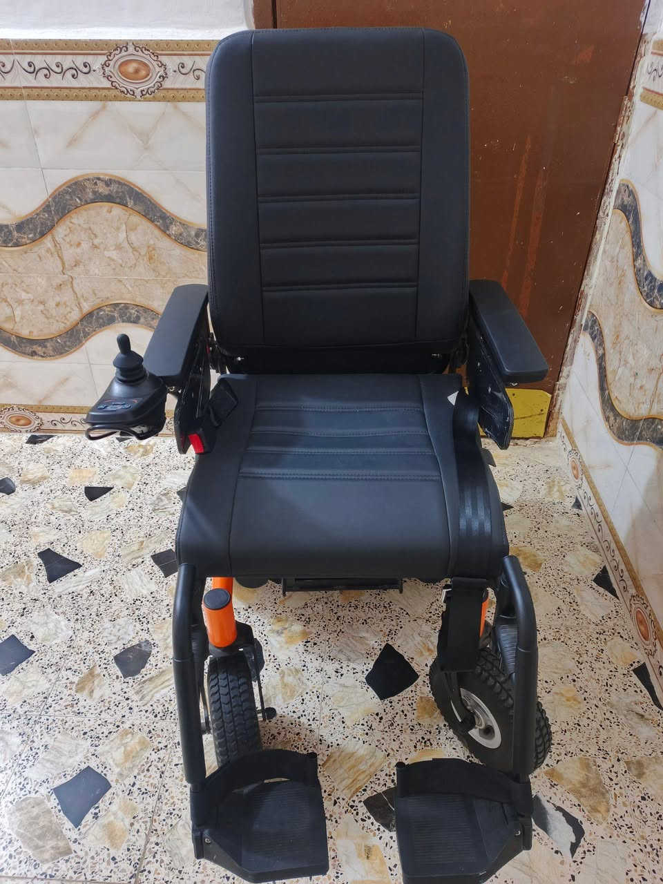 كرسي متحرك للمعاقين
السعر مليون وربع وبيه مجال هواي
نظافة ١٠٠٪
الشراي يتواصل وياي عالماسنجر عمارة, ميسان


**إذا كنت صاحب هذا الإعلان وتريد حذفه لأي سبب، رجاءا أرسل رسالة إلى الدعم الفني**