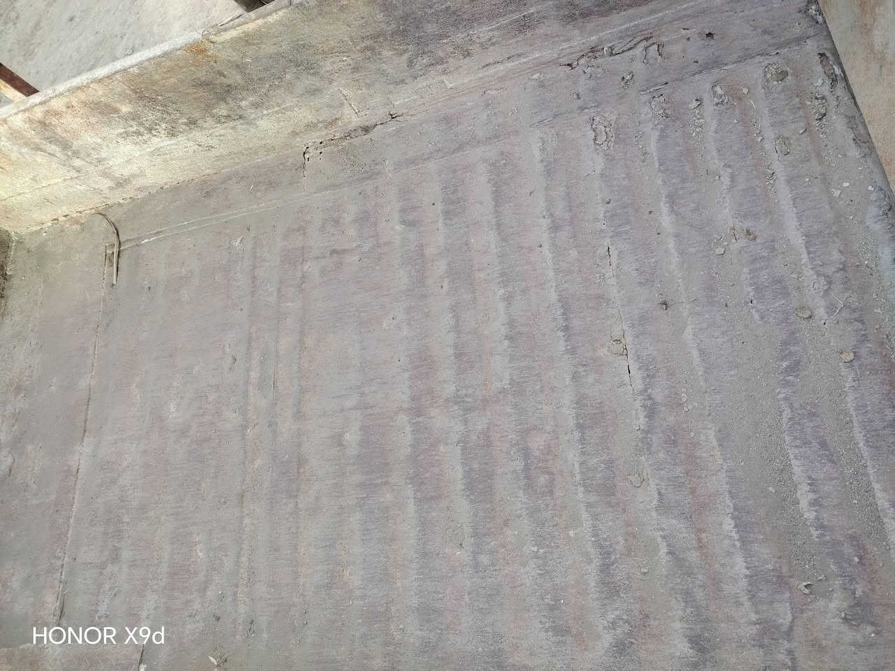 السلام عليكم عربانه حداد للبيع الاتصال على الرقم ***********
