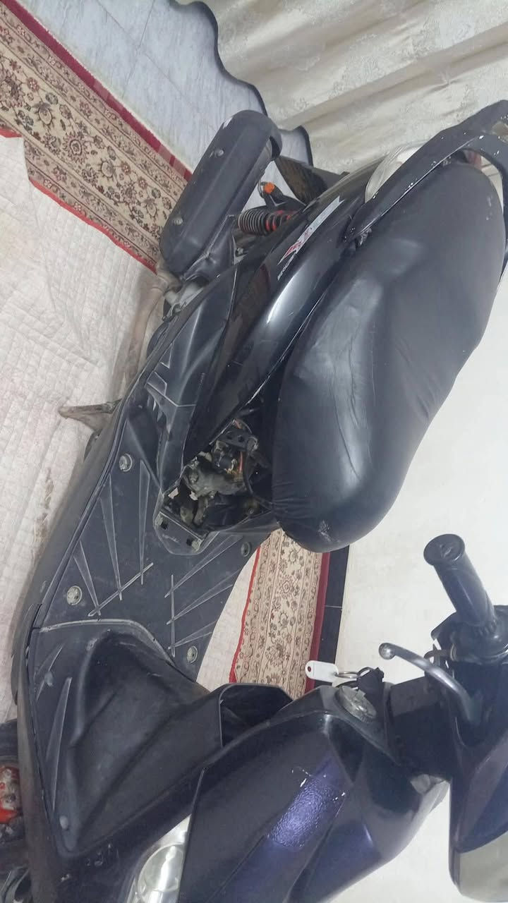 دراجه ثعلب كفرات بلادي مكينه ناعم كهربائيه كله شغاله مكاني الخطيب الزراعي السعر 350 اتصل وتساب فقط ***********
