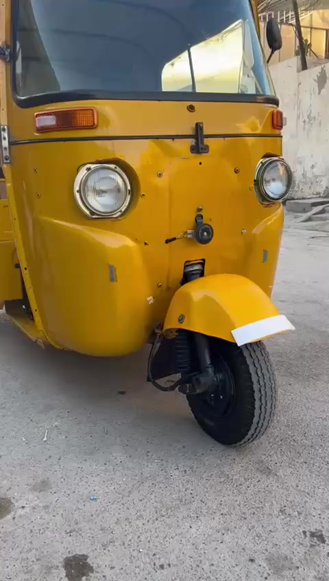 سلام عليكم تكتك 20 رقم سنويه نگليزي تكتك حلوه السعر 7 وبيها مجال مكلف بلنشر الاتصال ***********
