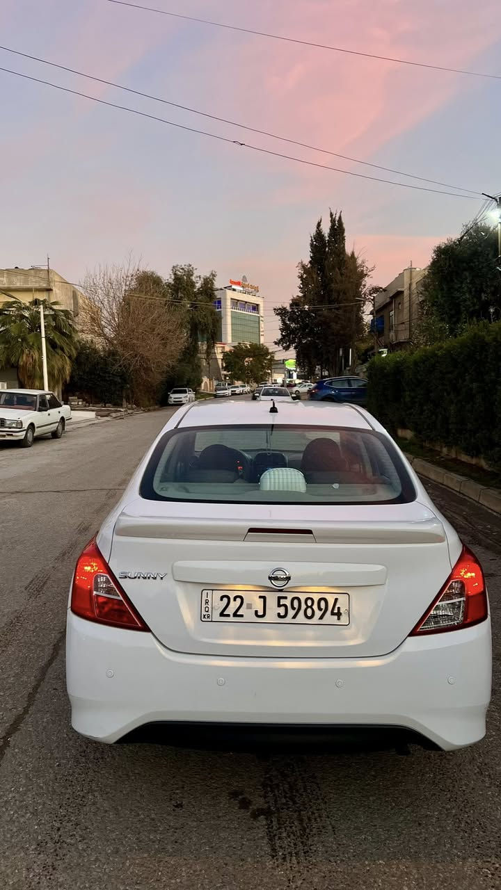 نيسان صني 2020 هندي
سيارة مكفوله بدون صبغ او حادث 
ماشيه 67 الف كيلو 
شاشه تاب وكامره خلفيفه 
سنويه بأسمي ورقم وهزه جديده
رقمها اربيل مكانها موصل 
مع كوبون بانزين 
***********

