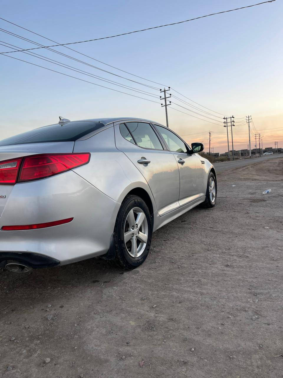 كيا اوبتيما 2015 أمريكي ضربته طرف الجامغ والبنيد ضربه جداً بسيطه مابيه تبديل معمرات نفسهن بيه صبغ ارباع الجاملغات الخلفيه وباب خلفي جماليه رقمه ذي قار راعيه بناصريه مركز مكينه مفتوعه معلى كازكت حداديه طوبه لايت زنون تبريد كامله مال جناي السعر 110بيه مجال بسيط الإتصال ***********
