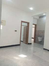 شقة للإيجار • غرفتين • العلوان الرمادي