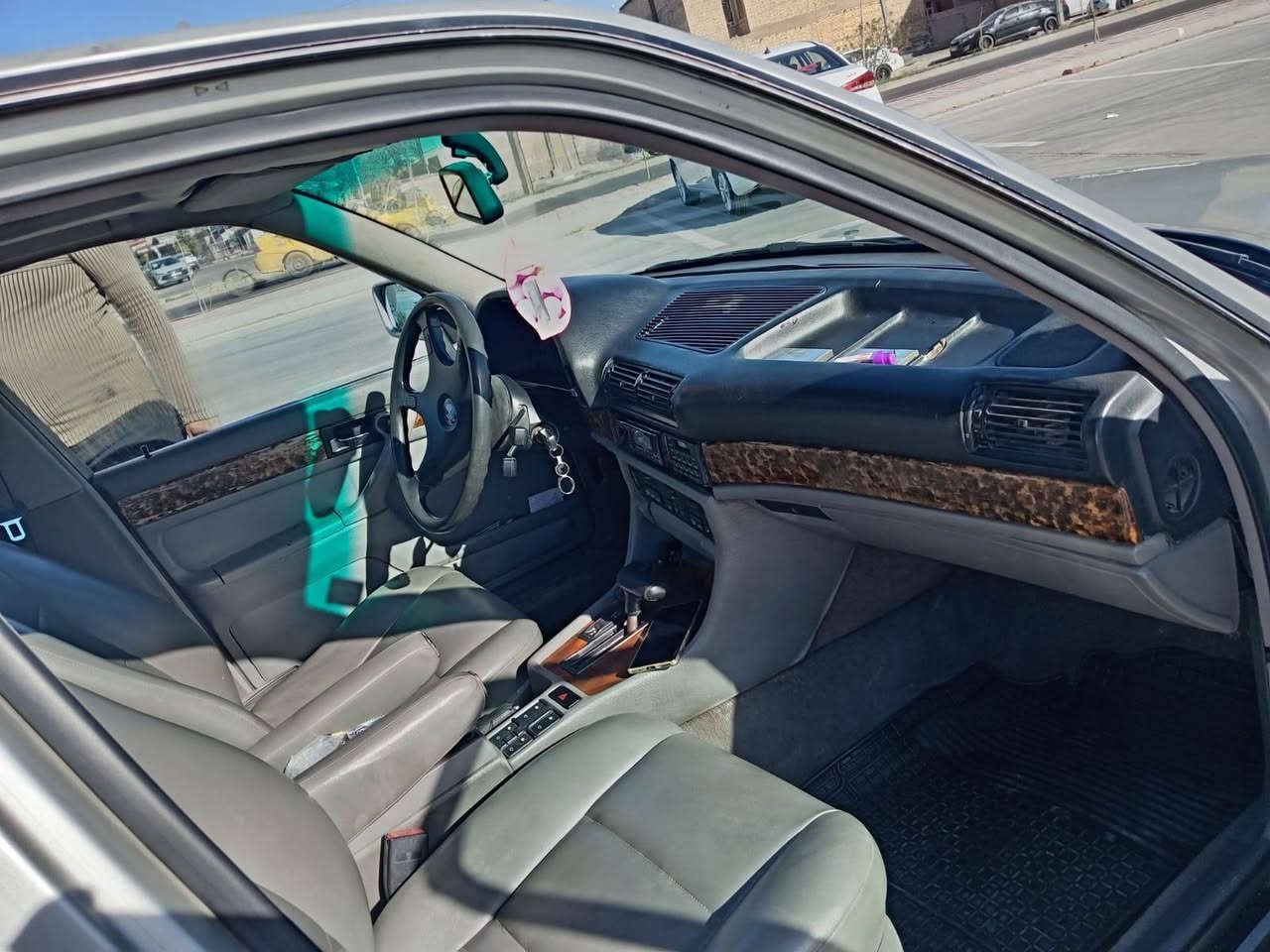 ‎بي ام دبليو 735 سلفر موديل 92 جملغ فقط جهيه اليمن خلفي رقم بغداد انكلزي اسليت.  عطل اتصال 0782667100‎ النجف, العراق


**إذا كنت صاحب هذا الإعلان وتريد حذفه لأي سبب، رجاءا أرسل رسالة إلى الدعم الفني**