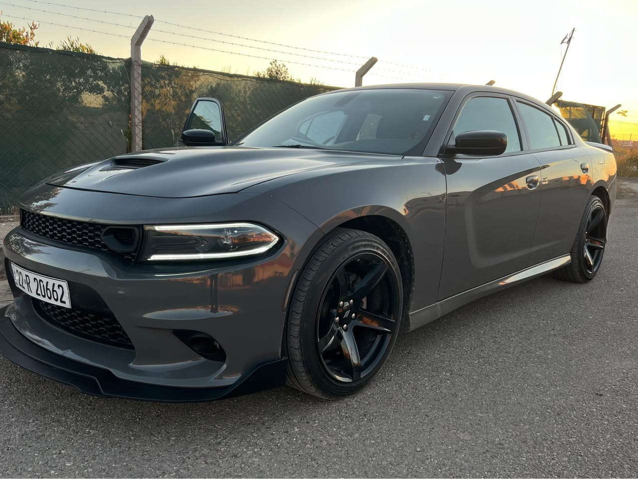دوج جارجر 
GT
2023
سوبر تراك باك 
لون سمنتي 
ماشيه 1100K
الضرر قطعتين 
بدون دواخل بدون 
السياره كفاله من المعجون والبارد 
كلش جديده ولون مميز 
رقم اربيل باسمي 
شاشه كبيره 
كاربلي 
ويل 20 نجمه
تاير حداديه جديديه
داخل مخمل اسود جديد
لايتات زرع عدسات ضمان 3 سنه 
السياره مال جنايه 
مكان السياره صلاح الدين تكريت 
***********
خابر وتدلل تكريت, صلاح الدين
