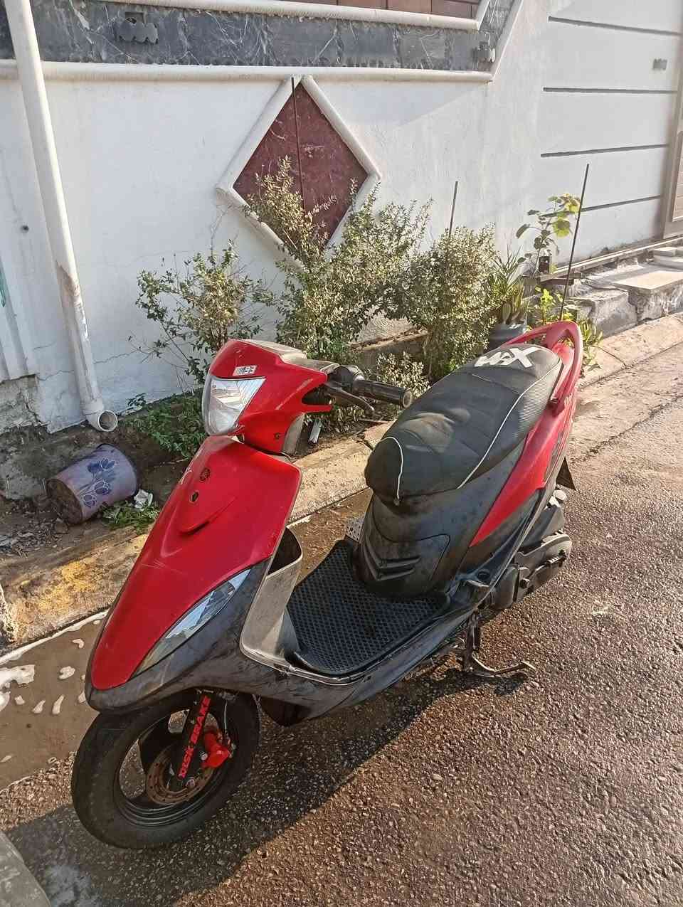 ماكس عدله للبيع ختم واحد دراجه حلوه وناعمه كهربائيات كله شغاله سعر 725وبه مجال مكان كربلاء لحر ***********
