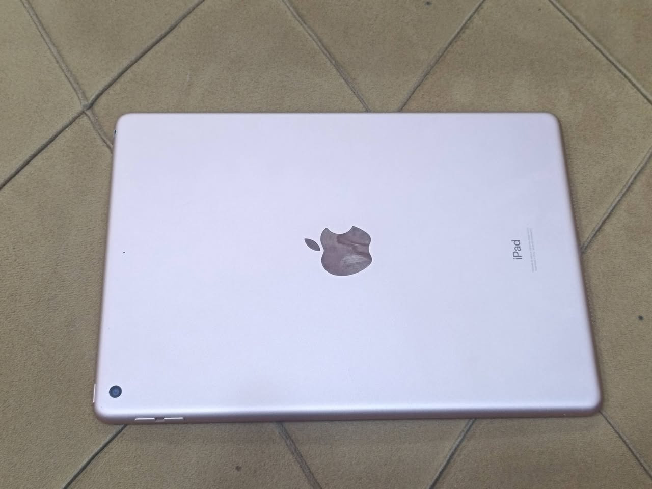 ايباد 8 البيع 
ما مفتوح
ذاكره 128
السعر 175
مكاني/ القرنه


**إذا كنت صاحب هذا الإعلان وتريد حذفه لأي سبب، رجاءا أرسل رسالة إلى الدعم الفني**