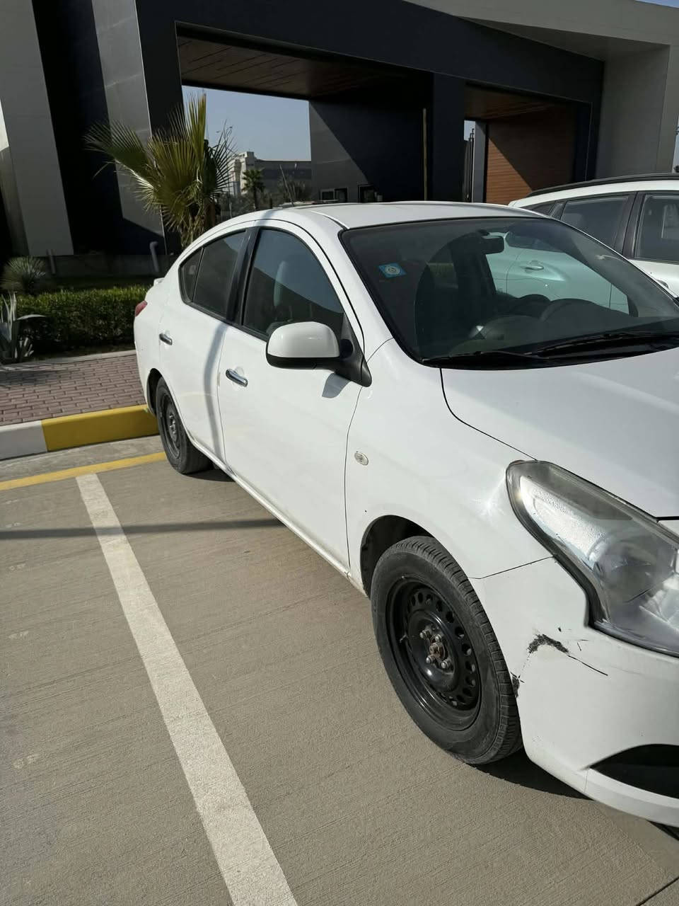 السلام عليكم
نيسان سني 2021
بليتة زرگة خليجي
مكفول من الحادث
مكفول كير مكينة
ماشية ١٢٥
رقم بغداد دولي وهزة جديدة
صدر نظيف
تبريد ثلج
مكاني الدورة ابودشير
سيارة مال جنابة ربع ما تصرف عليها 
 
السعر 120 وبيها مجال بسيط 
مكلف بالنشر
***********
