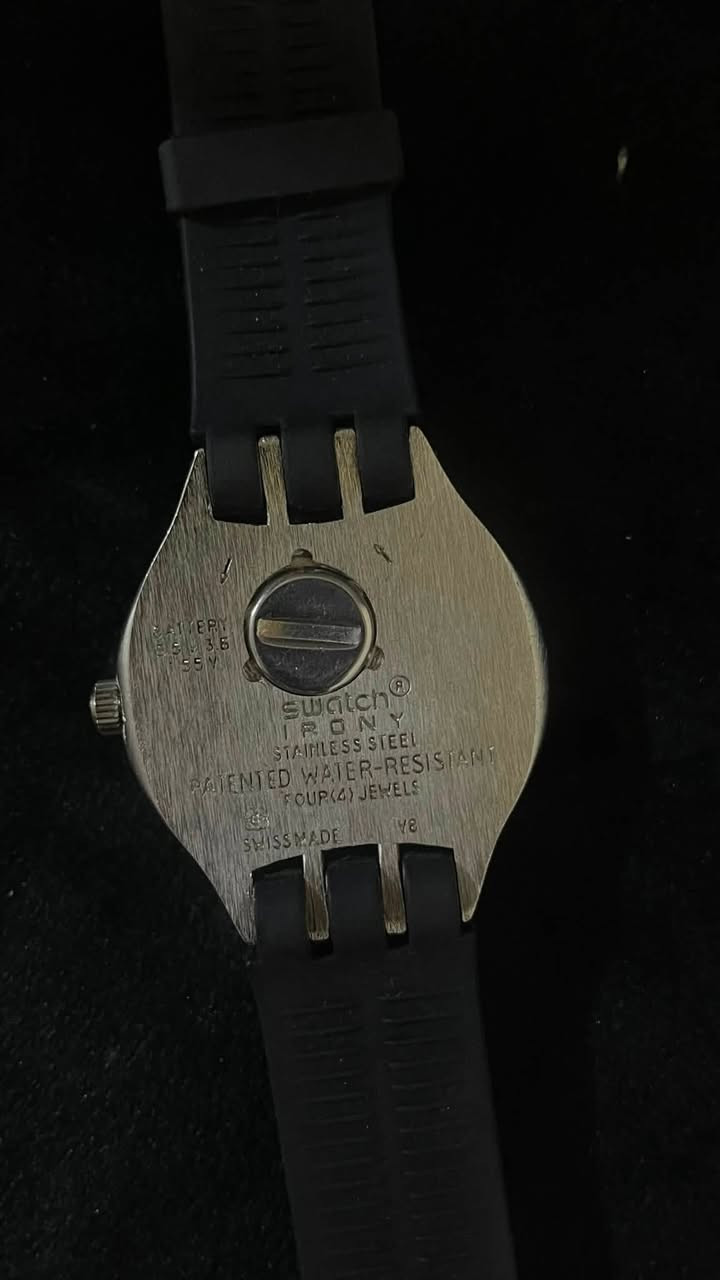 ⌚️ SWATCH
ستايل يلفت النظر من أول نظرة 😎

إذا تحب الساعات المختلفة والمميزة، هاي إلـك!
تصميم عصري بوجه أبيض وأرقام جريئة، مع سير أسود مريح يناسب اللبس الكاجوال واليومي.

✔️ شكل أنيق وفخم
✔️ تاريخ يوم بالشاشة
✔️ خفيفة ومريحة باللبس
✔️ تناسب الشباب وأصحاب الذوق

مو كل ساعة تشوفها تبقى بالبال… هاي تبقى. 🔥
إذا عجبتك لا تتردد، راسلنا واحجزها قبل لا تخلص. ⌚


**إذا كنت صاحب هذا الإعلان وتريد حذفه لأي سبب، رجاءا أرسل رسالة إلى الدعم الفني**