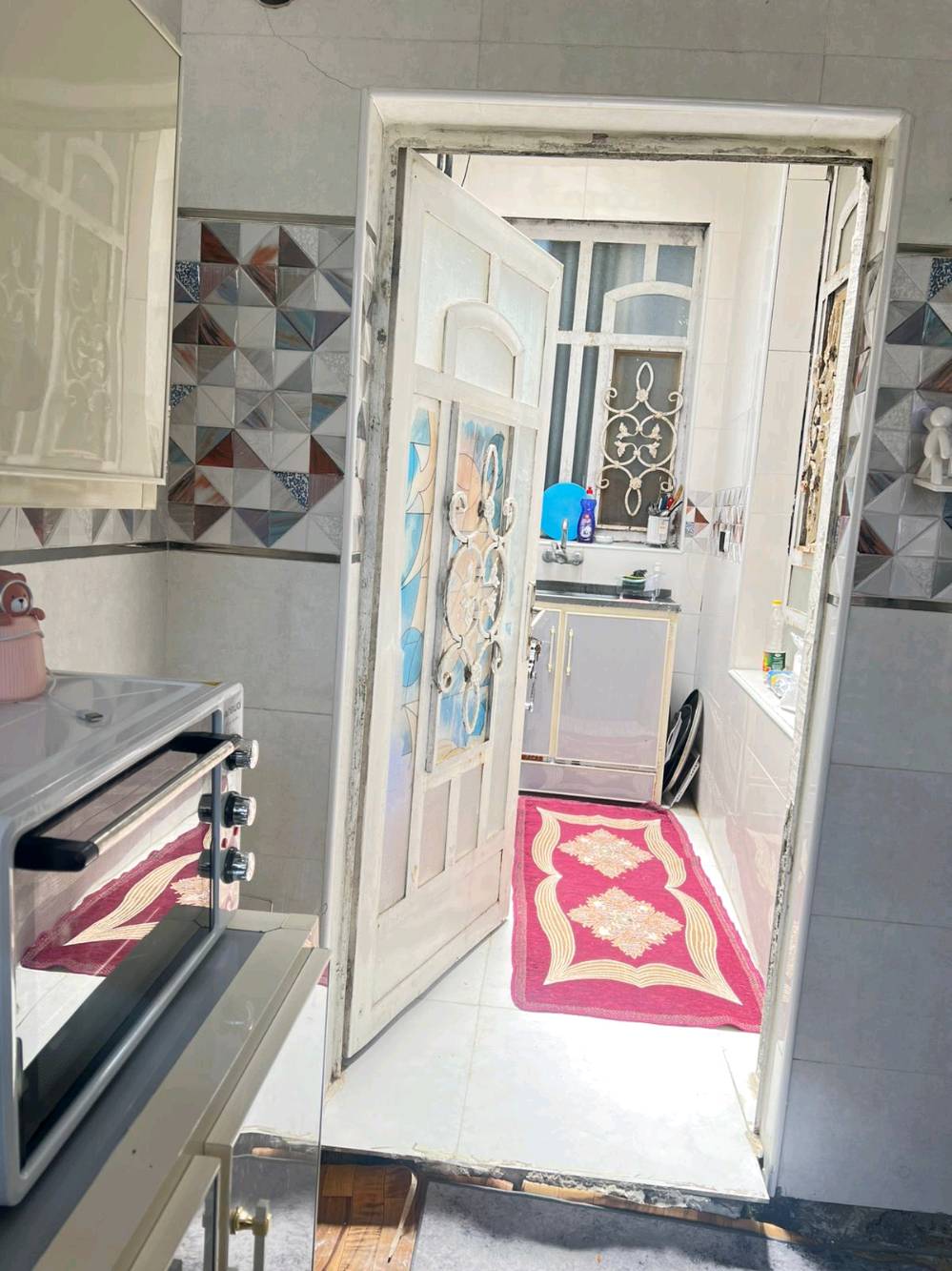 السلام عليكم بيت للبيع مساحة ١٠٠متر مربع طابو زراعي سند ٢٥  يحتوي مطبخ حار وبارد معزولين وصاله وكلدور وغرفه ومجمع صحيات وبيتونه وصحيات خارجيه  بناءصب كونكريت بناء حديثالعنوان ابو خستاوي شارع سيد علي قرب ملعب ابو عادل 
السعر٤٢ وبي مجال 
للاستفسار***********