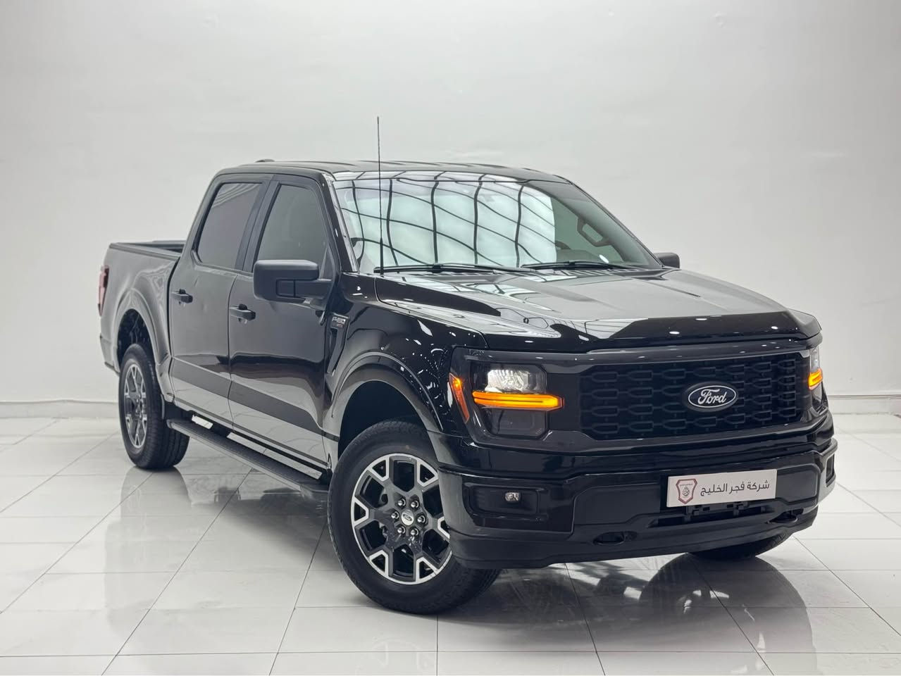 السلام عليكم

للبيع :  ford  / 2024  / F-150

المواصفات: STX

الضرر : قطعتين صبغ جاملخ امامي و جاملخ خلفي

السيارة بدون رقم تترقم شمالي

السعر : 30,500$

للاستفسار : ***********

عنوان السياره : أربيل شارع 100 معرض فجر الخليج أربيل, العراق
