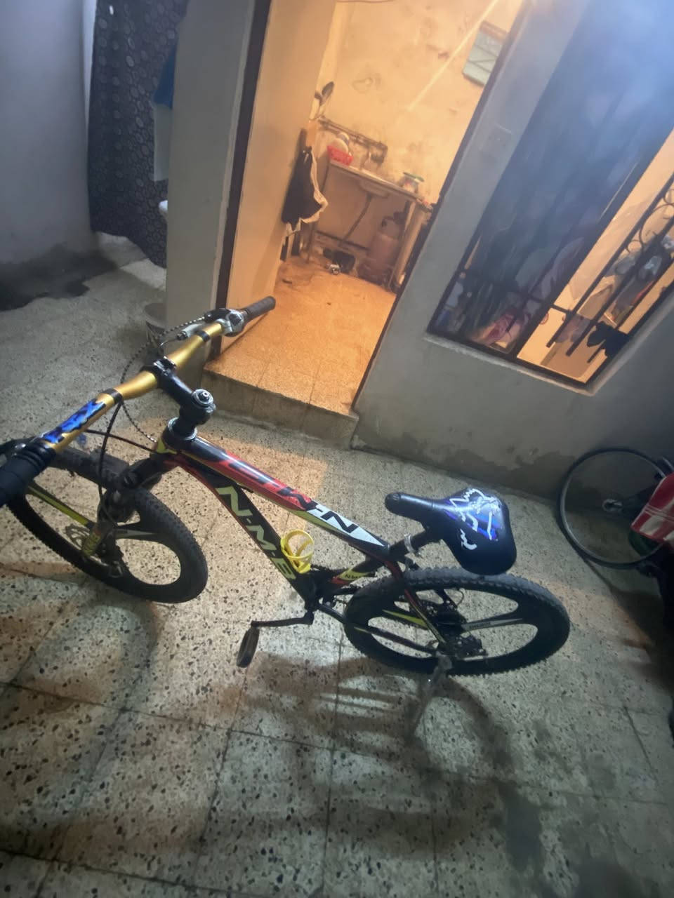 بايسكل فول نضافه ادفع سعرك عجبني أبيعك


**إذا كنت صاحب هذا الإعلان وتريد حذفه لأي سبب، رجاءا أرسل رسالة إلى الدعم الفني**