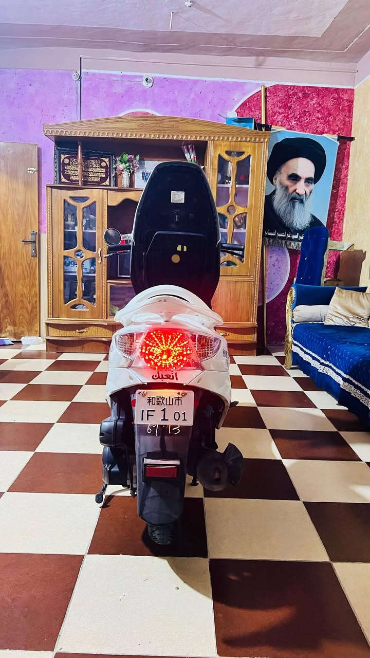 السلام عليكم
دراجه كامكوv2للبيع 
محرك150
2018
كفاله عامه 
الدراجه صار عشر تيام
 طالعه من الرمبه 
هورن سيدان 
جهاز مال كامره وشاشه


**إذا كنت صاحب هذا الإعلان وتريد حذفه لأي سبب، رجاءا أرسل رسالة إلى الدعم الفني**