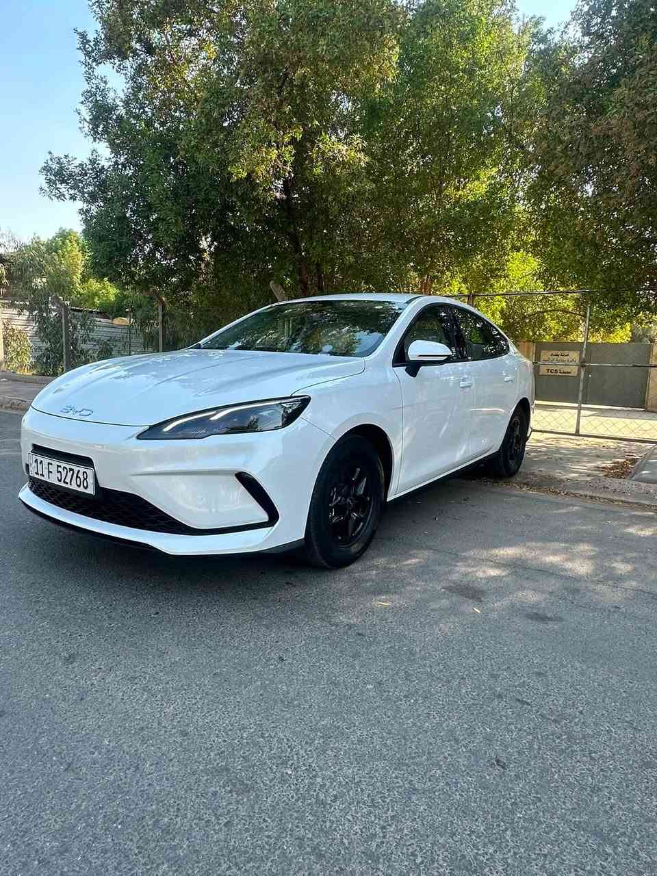 سيارة BYD 2025  ماشيه 4 الاف مكفوله كفاله عامة بعدها على وضع الشركه سعرها 19 مليون و800 ألف دينار عراقي للاستفسار اكثر اتصل على (***********)

