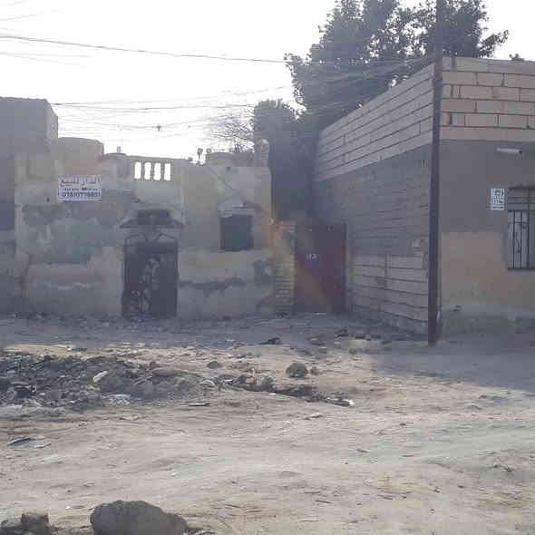 السلام عليكم بيت البيع يعتبر قطعه طابو صرف المساحه 80متربل طابو واقع حال 100مترالدجين شارع حجي كشكول قريب على شارع العام بسعر ٢٨     *********** التصل على هاذ رقم
