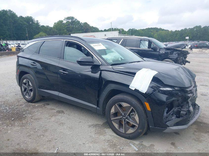 السلام عليكم ورحمة الله وبركاته توكسان 2025 فول عد الفتحه ماشيه ١٨ بيهة بنيد صبغ  مكاني بغداد البلديات
***********  السعر 219
