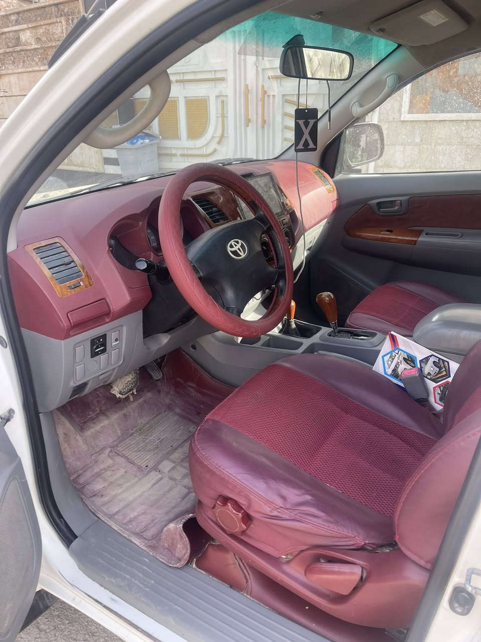 تيوتا هايلوكس فورويل4*4موديل (٢٠١١) اوتماتيك
مكفول ماعدا بارد وسونار مرفق مع المنشور. رقم بغداد 

صدر تخم تاير اي نقص مابيها. السعر (١٧٨) وبيها مجال 

عنوان ديالى بعقوبة هـ /***********
