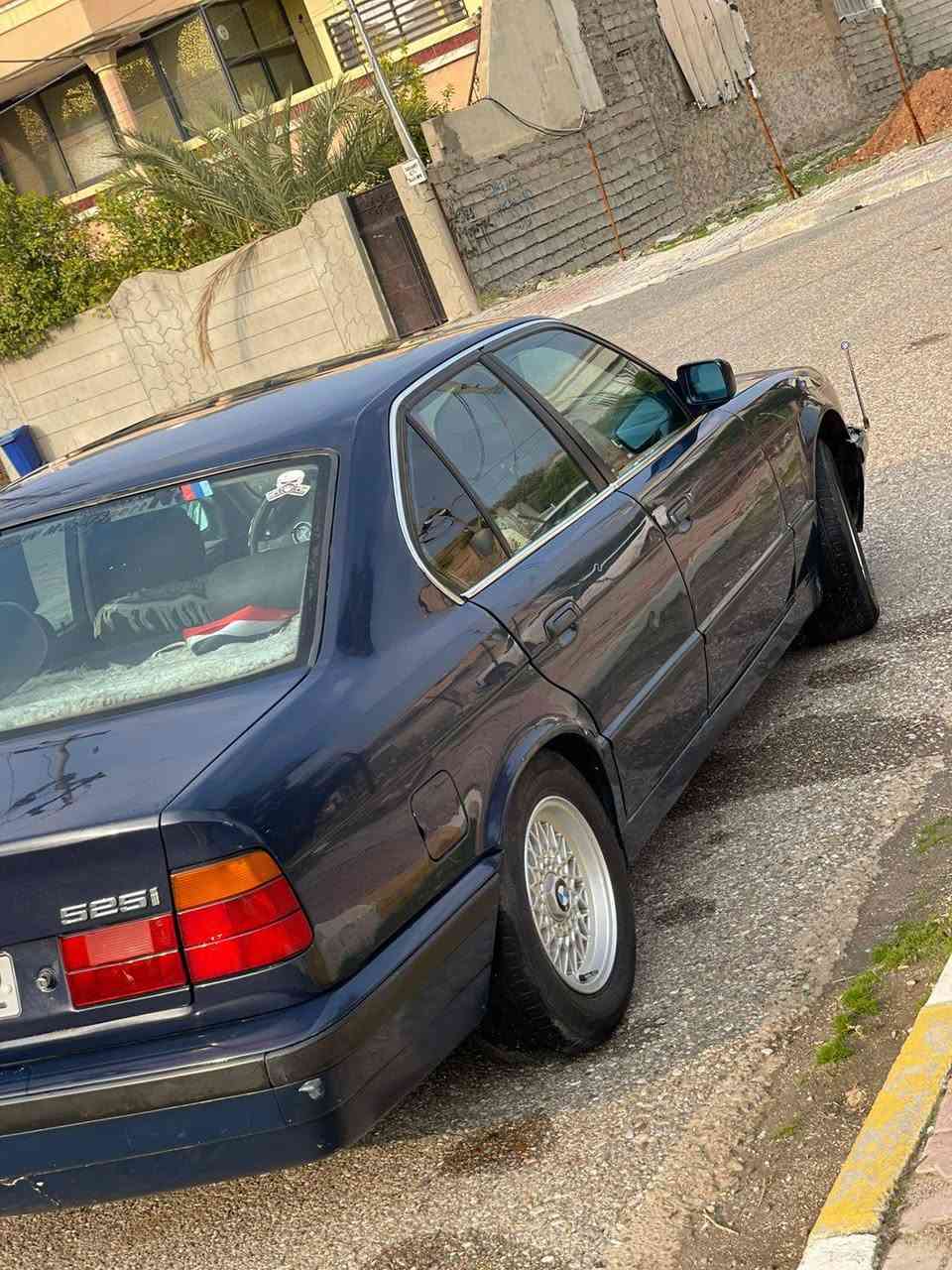 سلام عليكم 525 اصل فصل مكينه وكير بومه 25 بشرط
سنويه جديد لحد 2030 هزه جديد بطاقه بانزين موجوده
كهربائيات كامل شغاله صدر خلفي امامي جديد بدون ضربه قويه راس جامرلغ شبر معجون بي فقط سعر ٦٤ 
***********
