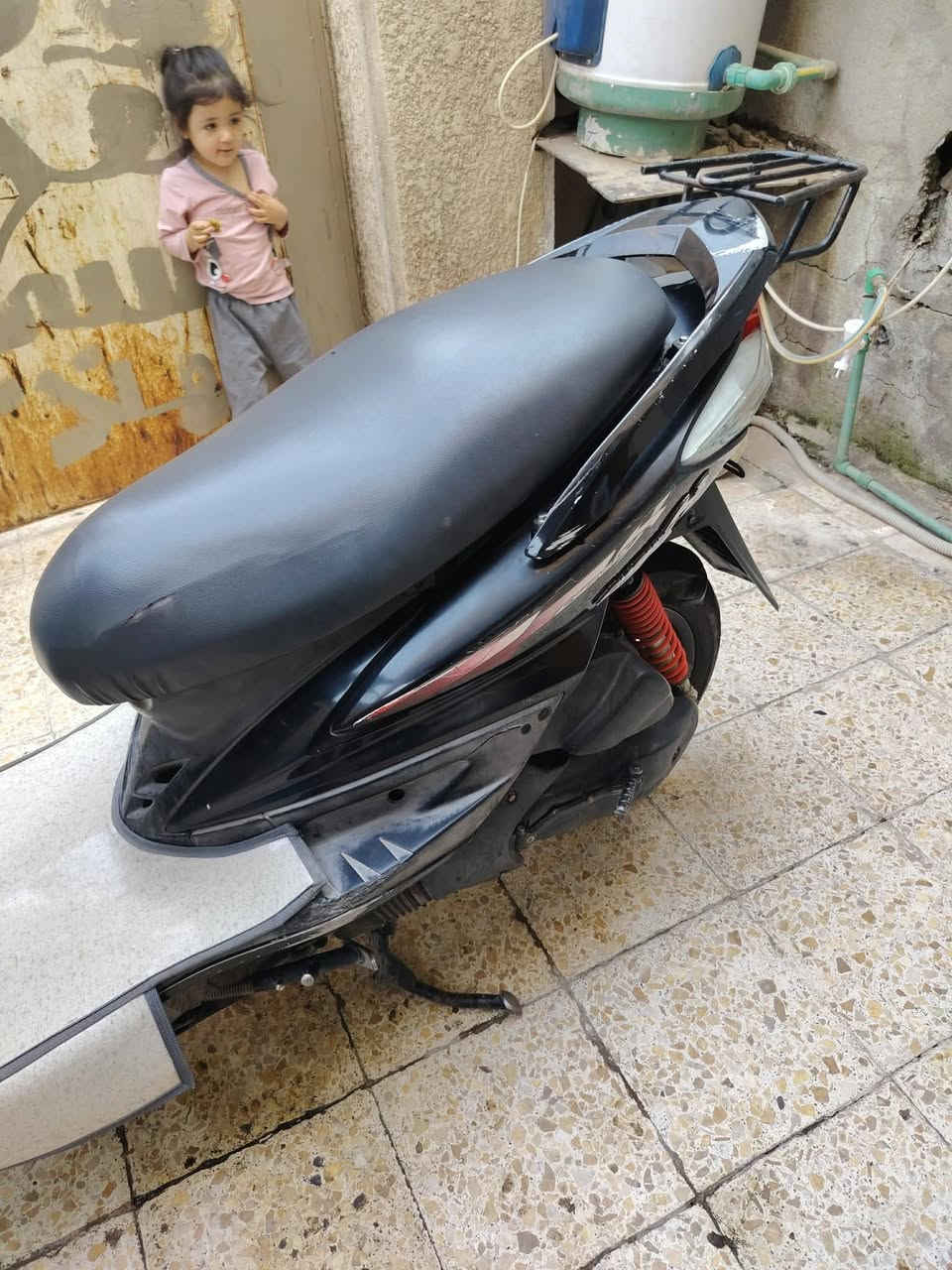 اسلام عليكم سكنس فحل سلف نكره خير من الله كهربائيات شغاله ملاح دراجه وين متريد ترايك اطلع بيها لولد محتاج السعر 650 وبيه مجال مكلف بالنشر عنوان بغداد كمالية شارع الأصفر ***********
