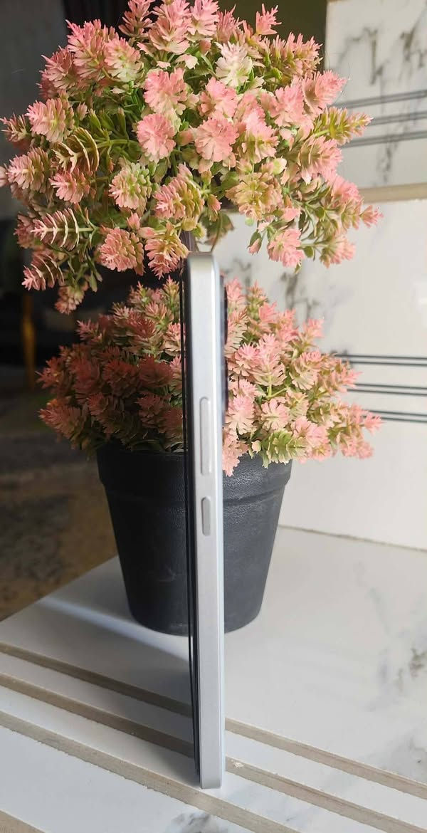 بوكو x6 برو
ذاكره 256 /8
معالج عملاق دايمنستي 8300 الترا 
شاشه اموليد تردد120 fbs
العاب ببجي 120 فريم
دبل سبيكر كامرات احترافيه
شحن 67 واط تيربو سريع
الجهاز نظيف جدا ملحقات شاحنه وحافظه
السعر خاص وتدللون


**إذا كنت صاحب هذا الإعلان وتريد حذفه لأي سبب، رجاءا أرسل رسالة إلى الدعم الفني**