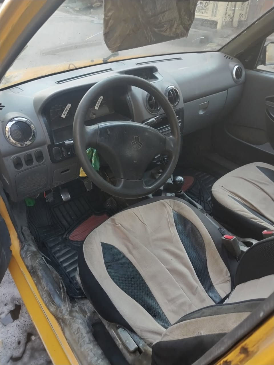 سايبه 2015 صاحبها موجود شاصي واحد معمر  وباب مبدل28 وبيها مجال قليل مكاني بغداد العامريه ‏‪***********‬‏
