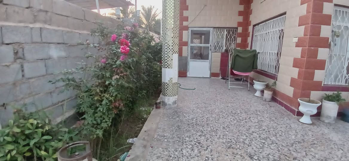 اللهم  صل  علـّۓ   محمد وال محمد
السَلٱمٌ عـَلـْيگمّ-ۈرحـْمّـٌة ٱللـّہ ﯙبُرگـّاتہ

يعلن  مكتب  الشريفي للعقار   

عن  وجود   بيت  للبيع   الموقع     مقابيل  بانزين  خانَـَY̷̳̜̩̐̌̋O̷̳̜̩̐̌̋U̷̳̜̩̐̌̋ـَتَ   الميقات    خلف   فاضل   الغانمي   

مساحته  300  متر    ركن   يتكون   م̷ـــِْن  غرفتين   وصاله   ومطبخ  حار  وبارد    واستقبال   مع  حديقه   وگراج   

البيت   كلش  نظيف    السعر   95

وبيه   مجال    للاستفسار   

***********

***********

***********
