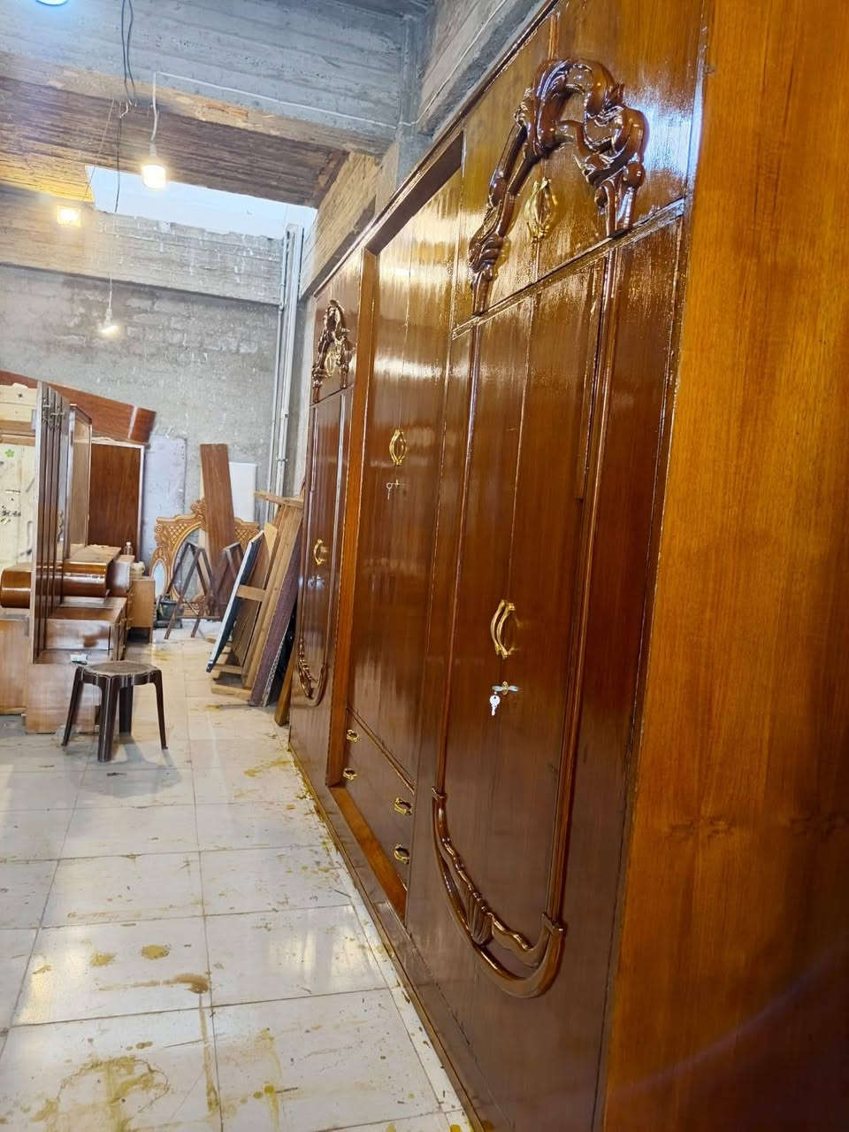 غرفة 6 ملحق ضهر جنبر شغل قديم مو مال اسع للأستفسار *********** موصل, نينوى

