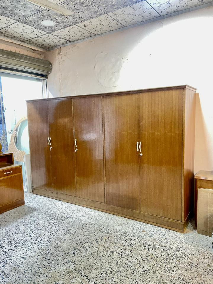 غرفة مستعملة تاج سوري 
السعر 400
للتواصل  ***********
#الجميع
