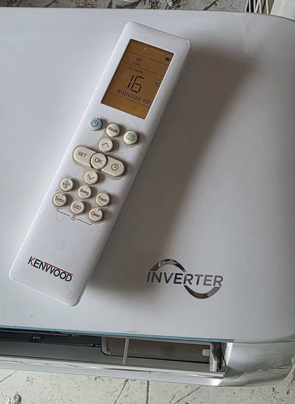 سبالت نوع كينوود ( حجم واحد طن ) 
انفيرتر تحكم امبير يشتغل على 2و3و4 امبير 
خوات الجديد مستخدمات شهر واحد
 بعدهن بضمان الشركة 
ملحقاتهن كامله بواري ريمونت قاعده وايرات غازهن مال الشركه مقفول 
💶سعره الواحد 350 ثنينهن 650 
مكاني بغداد قريب الشعب بوب الشام 
للاتصال او وتساب ***********
يوجد خدمة توصيل🚛 داخل بغداد فقط
