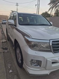 لاندكروز ١٢ بغداد مكانها الصويره بيها ٣ قطع رش بدون صبغ مجدده سعرها ٣٣...