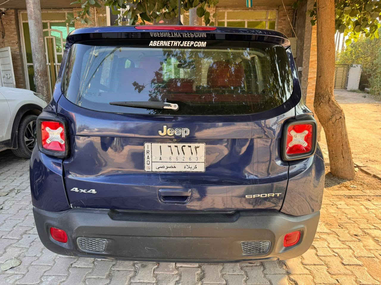 جيب رنجيد 2020 بأسم والدتي   سياره حلوه ومرتبه وجاهزه ونضيفه كلش ماشيه 35 محرك وكير وتبريد وحداديه كلشي تمام بصمه تشغيل وابواب تشغيل عن بعد كامرا دواره خلفيه شاشه بيه مواصفات اخرى سعر 128 وبيه مجال تفاصيل اكثر اتصال ***********
