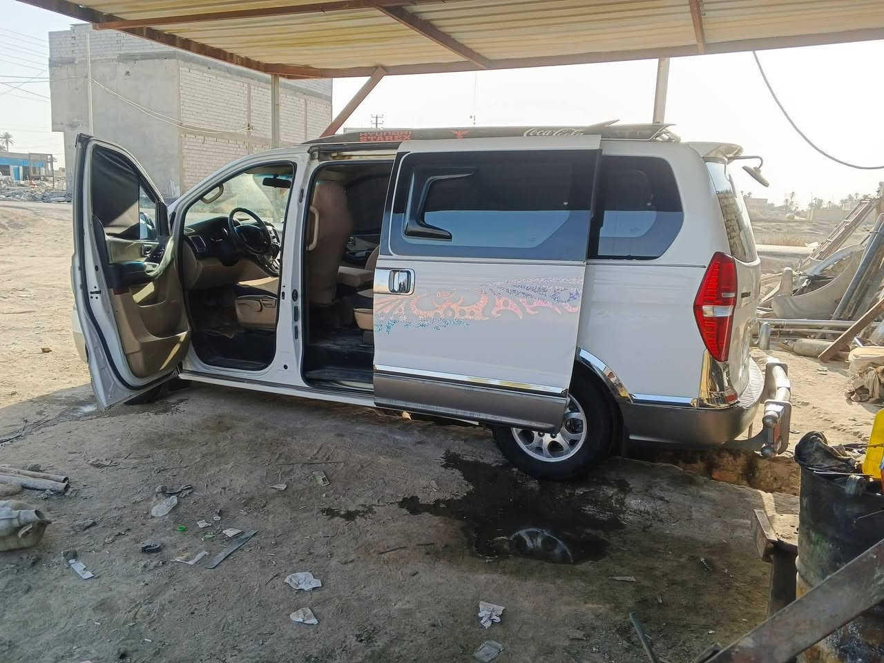 السلام عليكم ستاركس 2008 رقم قادسيه دولي مفتوح ومحور مسكر كير اوتوماتيك مصفره هيئه وغرامات سنويه لل 2031 كفاله عامه ماعده جاملغ تبديل فقط الباقي كفاله گير ومحرك وحداديه تخم تاير دوشمه كهربائيات كله عشرط العنوان السماوه السعر 127 وبيه مجال الاتصال عرقم ***********
