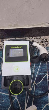 شاحن 32 امبير تايب2 شاشة لمس ايرث 07710504405