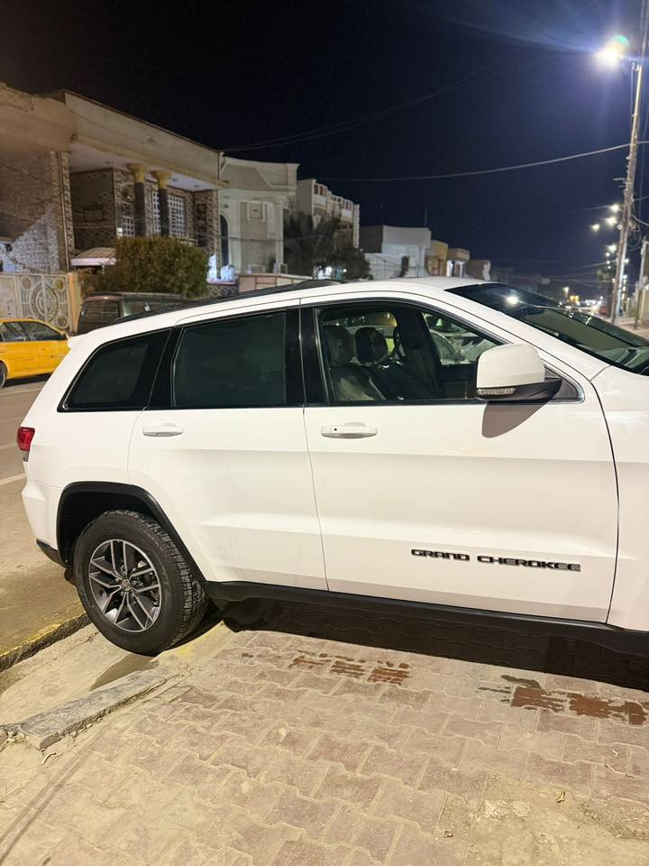 جيب لاريدو مديل 2018 خليجي مكفول كفاله عامه للاستفسار ***********
