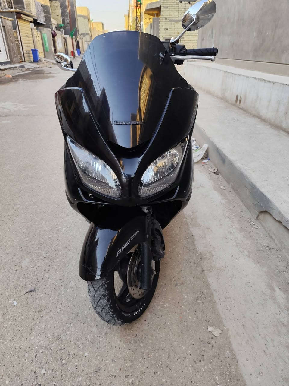 السلام عليكم شباب دراجه (0/9) كرستال 7كير 4تحويلات جهاز انذار كاميرات دراجه كامله وما بيها كل نقص محرك مكفول مكاني بغداد
للاستفسار ***********
