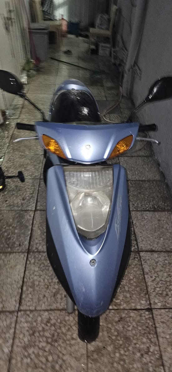 دراجة بريز مكفولة من كلشي مصارلها فترة من منزلها رمبة السعر ٧٥٠ مكاني بغداد الهاتف ***********
