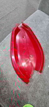 زعانف دعامية • جالنجر • أحمر